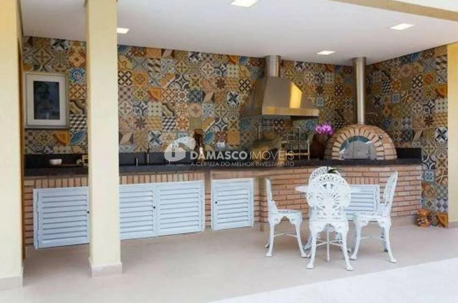 Sobrado à venda 4 Quartos, 3 Suites, 4 Vagas, 260M², Jardim São Caetano, São Caetano do Sul - SP