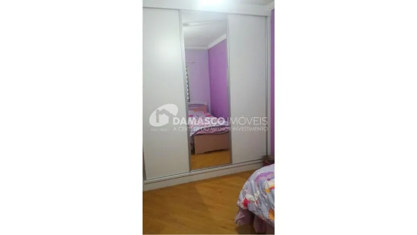 Sobrado à venda 3 Quartos, 1 Suite, 5 Vagas, 226M², Santa Maria, Santo André - SP