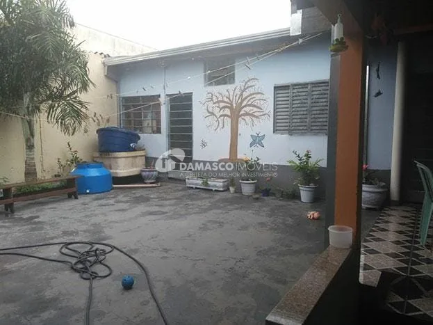 Casa à venda 3 Quartos, 1 vaga, 280M², Parque Gramado II, Araraquara - SP