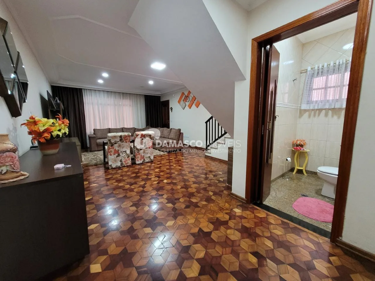 Sobrado à venda 3 Quartos, 2 Vagas, 187M², Campestre, Santo André - SP
