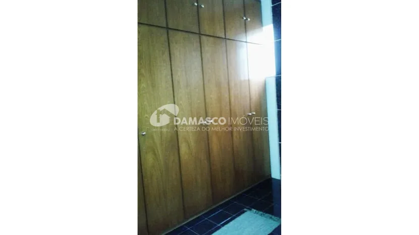 Sobrado à venda 4 Quartos, 4 Suites, 9 Vagas, 800M², Campestre, Santo André - SP