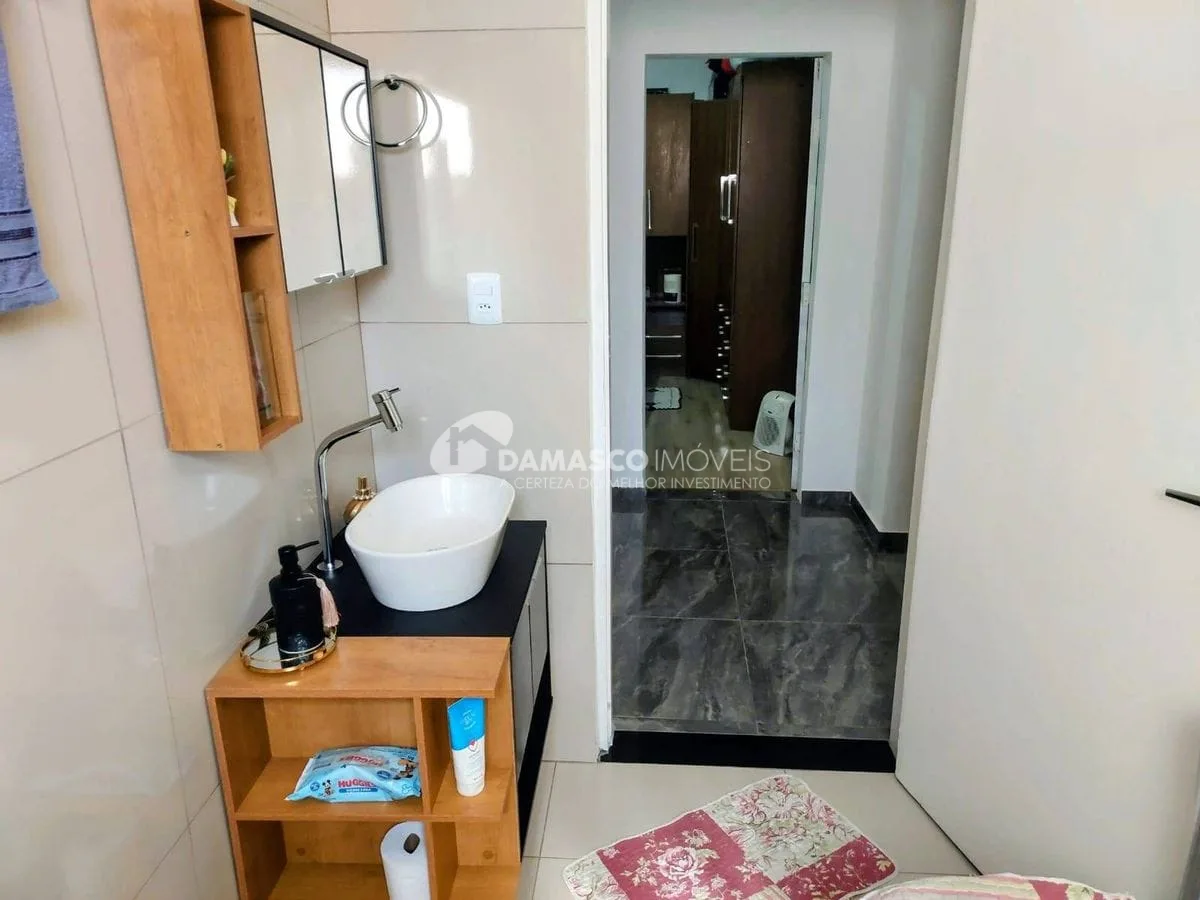 Sobrado no interior