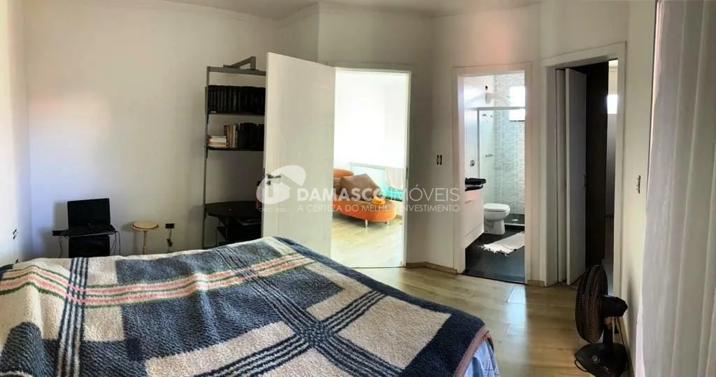 Sobrado à venda 2 Quartos, 2 Suites, 3 Vagas, Santa Paula, São Caetano do Sul - SP