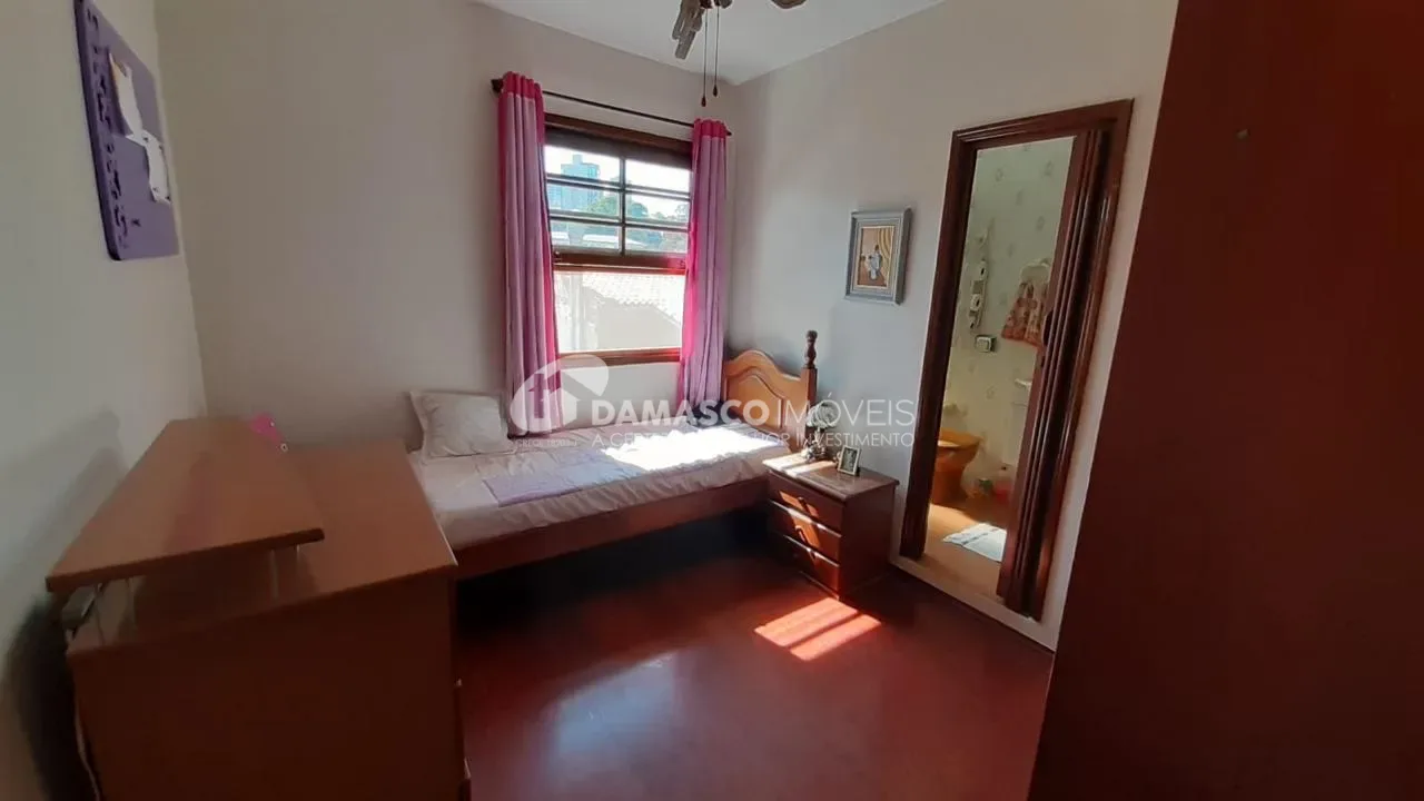 Sobrado à venda com 150 m², 03 dormitórios, 02 suítes, bem localizado, Imirim, São Paulo, SP