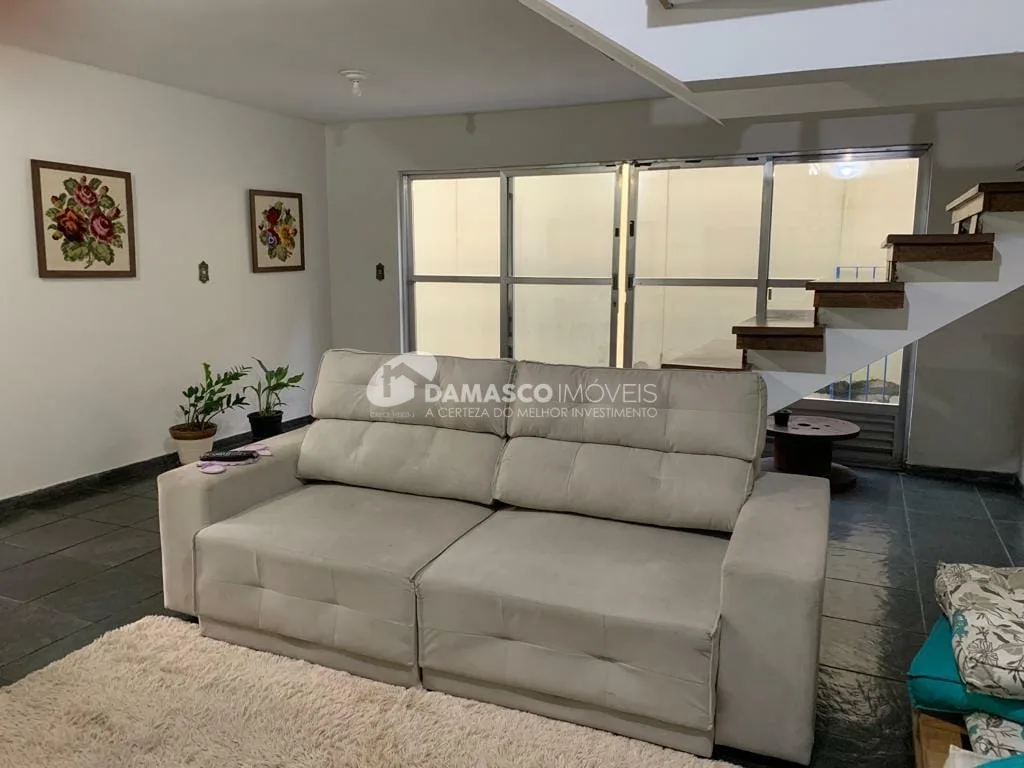 Sobrado à venda 3 Quartos, 1 Suite, 3 Vagas, 307M², Santa Maria, São Caetano do Sul - SP