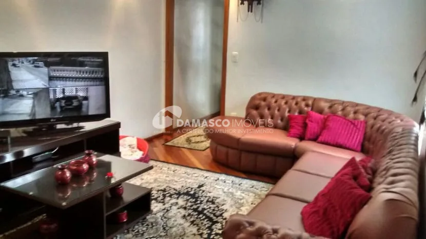 Sobrado à venda 3 Quartos, 1 Suite, 10 Vagas, 270M², Vila Palmares, Santo André - SP