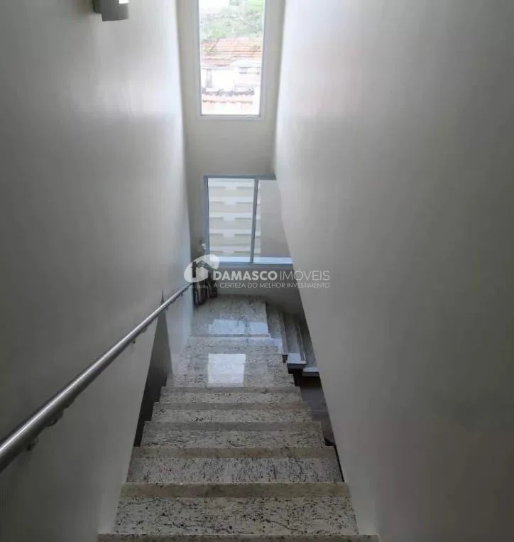 Sobrado à venda 4 Quartos, 1 Suite, 3 Vagas, 240M², Cerâmica, São Caetano do Sul - SP