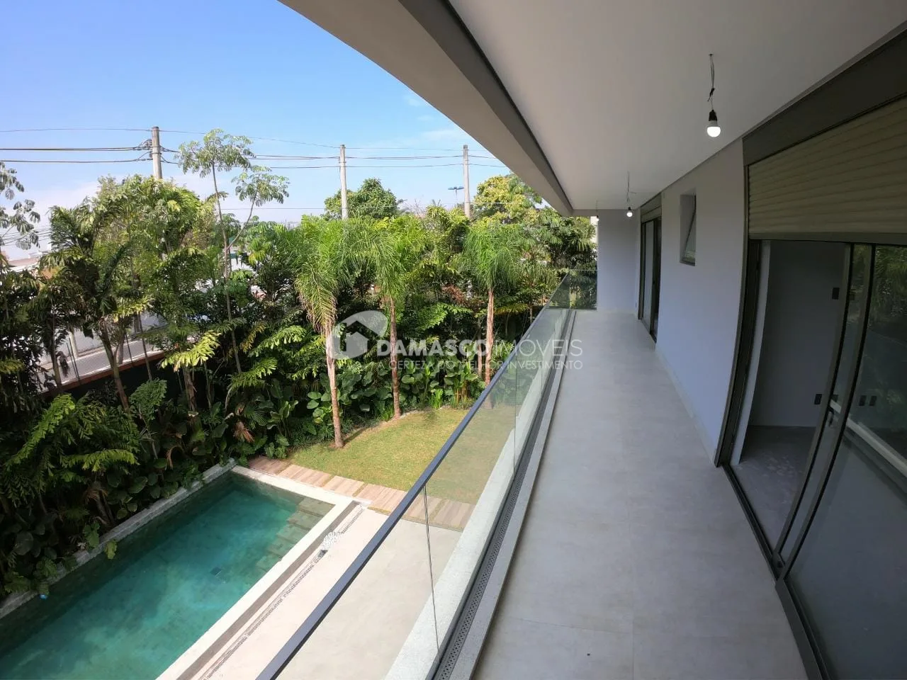 Sobrado à venda 5 Quartos, 5 Suites, 6 Vagas, 950M², Cerâmica, São Caetano do Sul - SP