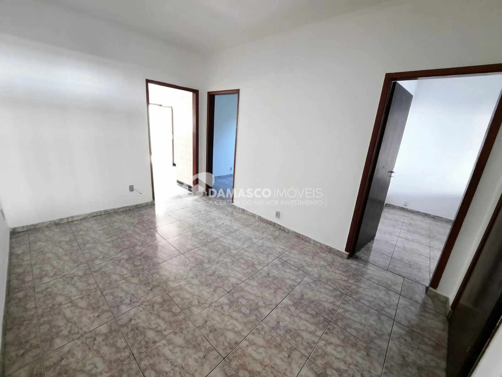 Casa Térrea -  Boa Vista sendo uma Casa de Laje  na frente e outra nos fundos,   São Caetano do Sul