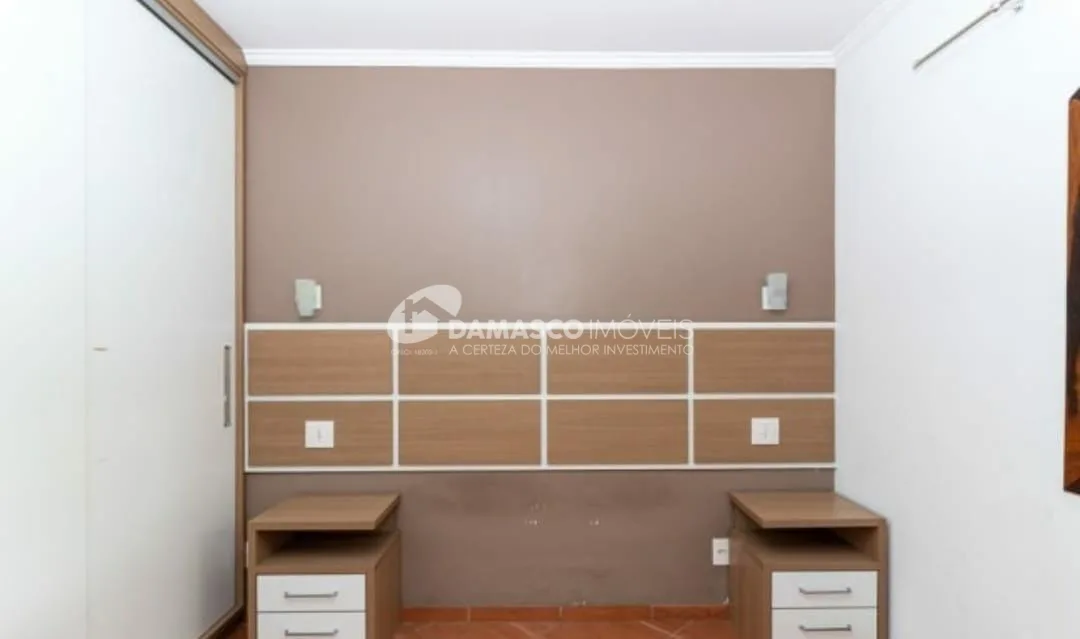 Casa à venda 2 Quartos, 2 Vagas, 100M², Jardim Las Vegas, Santo André - SP