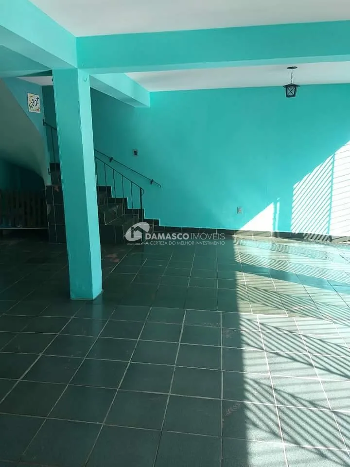 Sobrado à venda 2 Quartos, 1 Suite, 4 Vagas, 211M², Cerâmica, São Caetano do Sul - SP