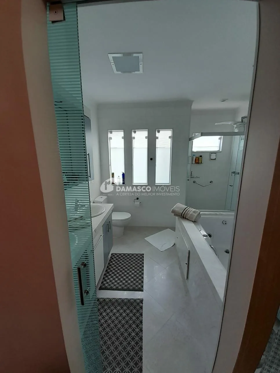 Sobrado à venda 4 Quartos, 4 Suites, 5 Vagas, 381M², Olímpico, São Caetano do Sul - SP