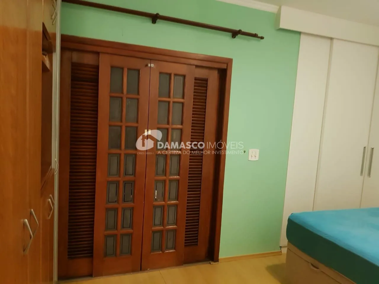 Sobrado à venda 4 Quartos, 1 Suite, 10 Vagas, 323M², Vila Linda, Santo André - SP