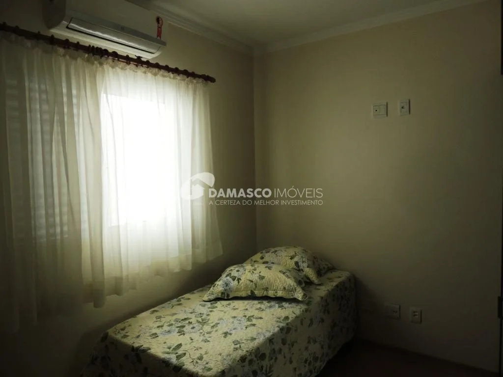 Sobrado à venda 3 Quartos, 1 Suite, 2 Vagas, 100M², Vila Alpina, São Paulo - SP