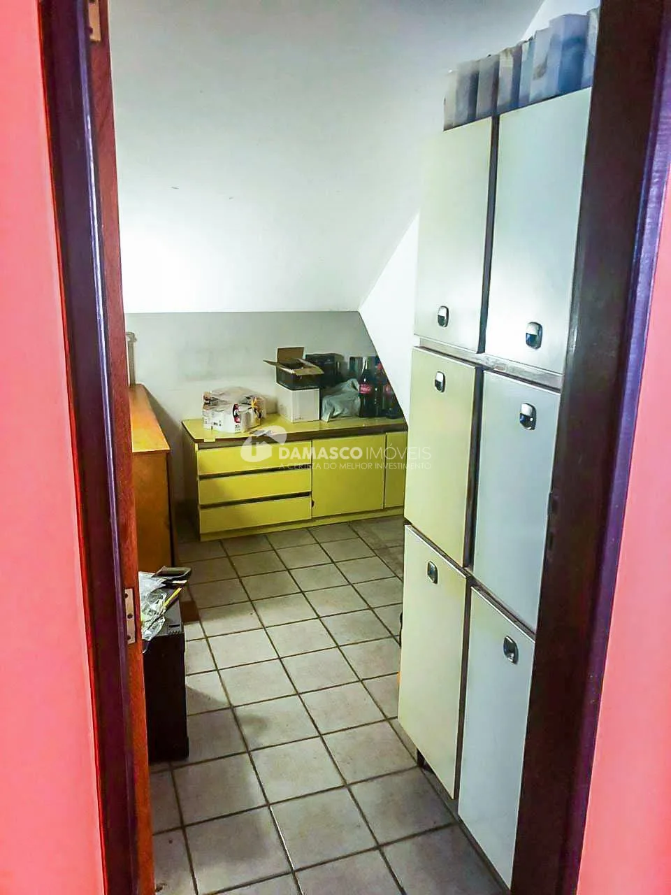 Sobrado à venda 5 Quartos, 2 Suites, 6 Vagas, Vila Sacadura Cabral, Santo André - SP