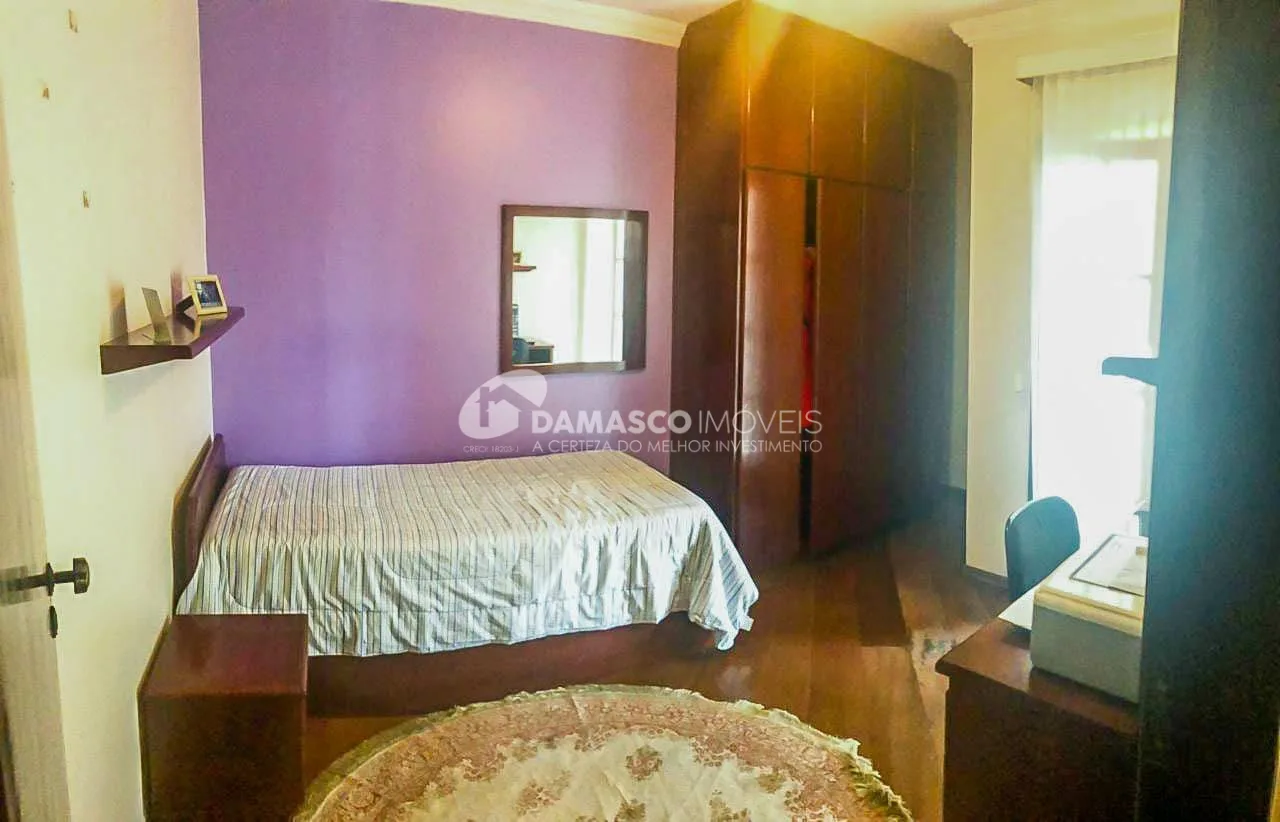 Sobrado à venda 5 Quartos, 2 Suites, 6 Vagas, Vila Sacadura Cabral, Santo André - SP