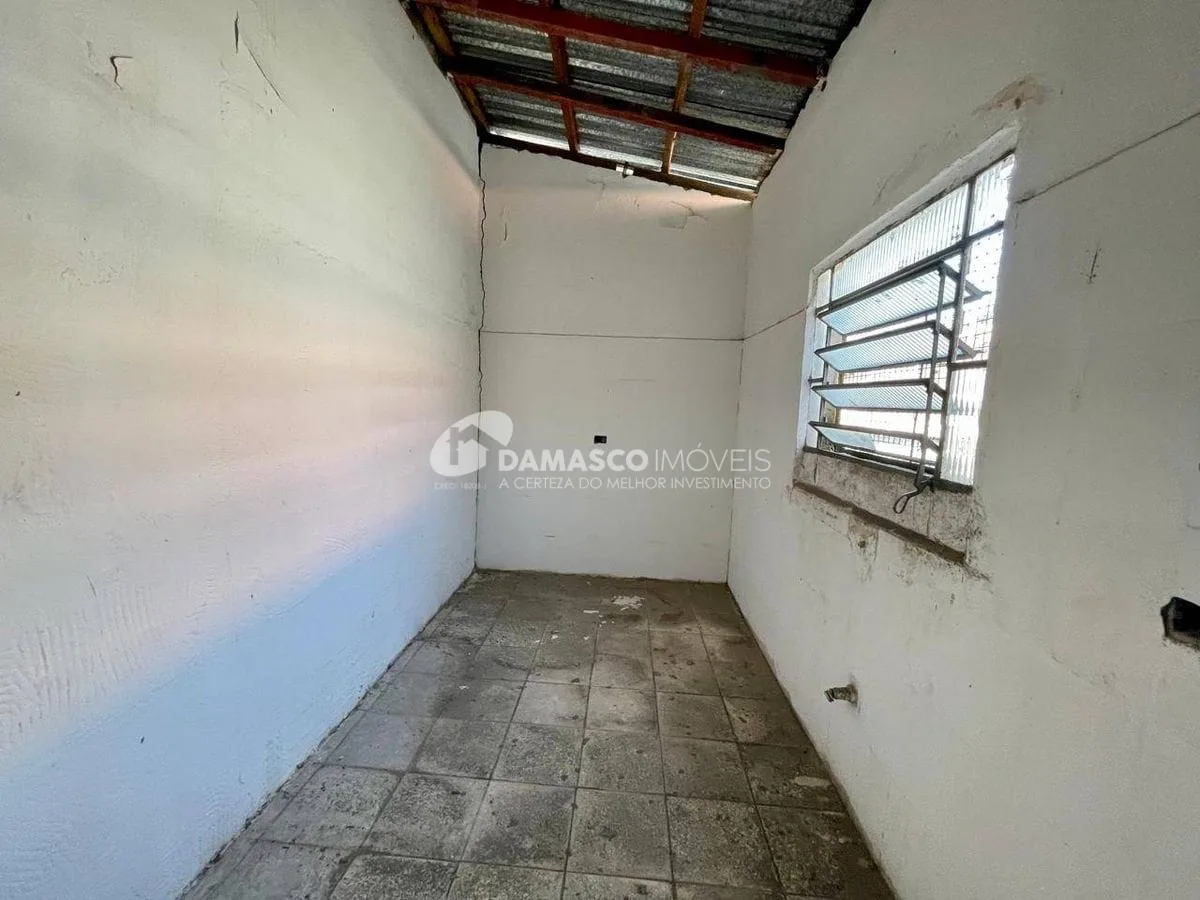 Prédio comercial no Jardim Santo André