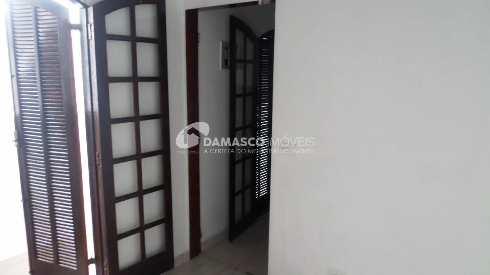 Sobrado à venda 3 Quartos, 2 Vagas, 215M², Jardim Guairaca, São Paulo - SP