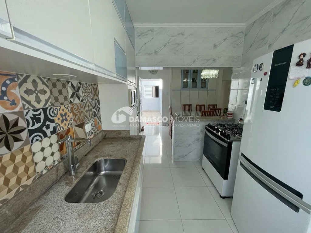Casa à venda 2 Quartos, 2 Vagas, 150M², Jardim das Maravilhas, Santo André - SP