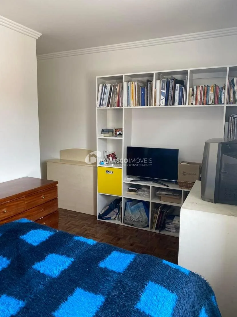 Sobrado à venda 3 Quartos, 1 Suite, 2 Vagas, 180M², Sítio da Figueira, São Paulo - SP