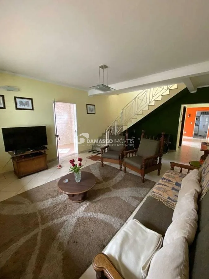Sobrado à venda 3 Quartos, 1 Suite, 3 Vagas, 220M², Osvaldo Cruz, São Caetano do Sul - SP
