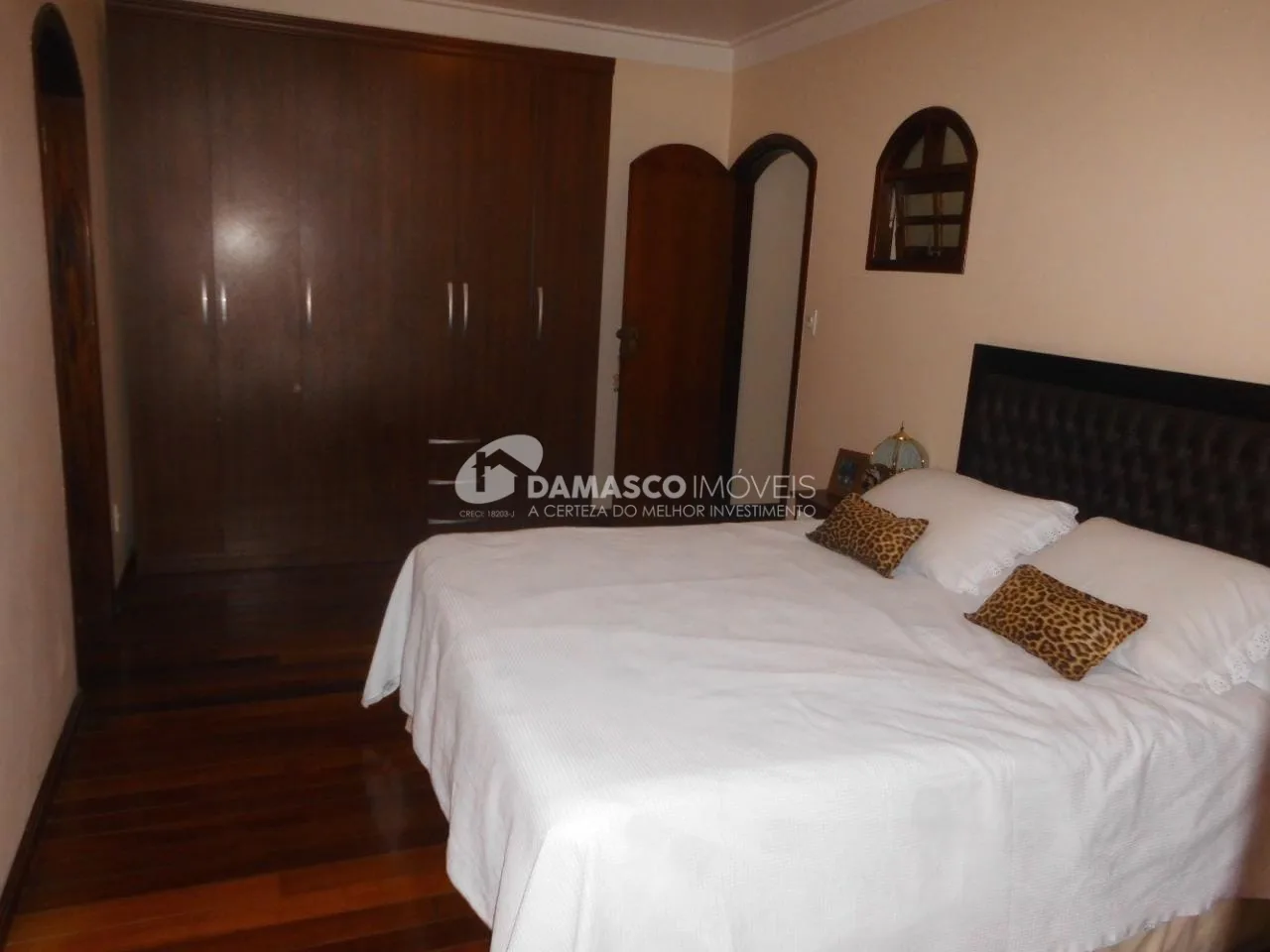 Sobrado à venda 3 Quartos, 2 Suites, 5 Vagas, 280M², Olímpico, São Caetano do Sul - SP