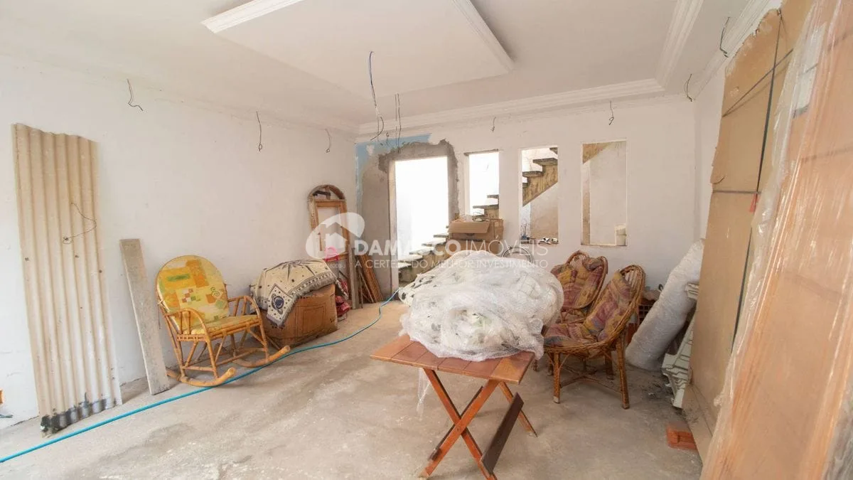 Imóvel com duas casas Bairro Osvaldo Cruz
