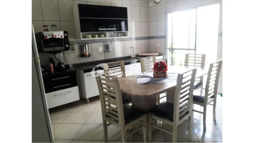 Sobrado à venda 3 Quartos, 1 Suite, 4 Vagas, 168M², Barcelona, São Caetano do Sul - SP