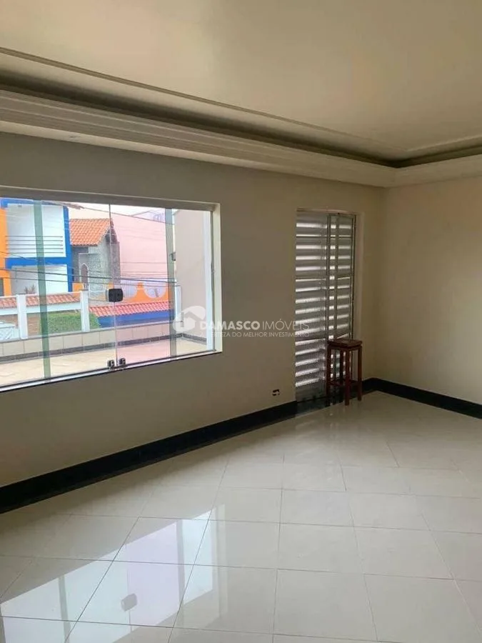 Sobrado à venda 3 Quartos, 1 Suite, 2 Vagas, 250M², Sítio da Figueira, São Paulo - SP