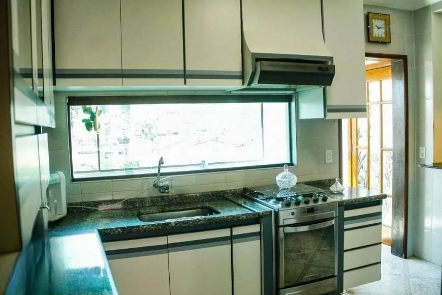 Sobrado à venda 3 Quartos, 1 Suite, 4 Vagas, 292M², Santa Maria, São Caetano do Sul - SP