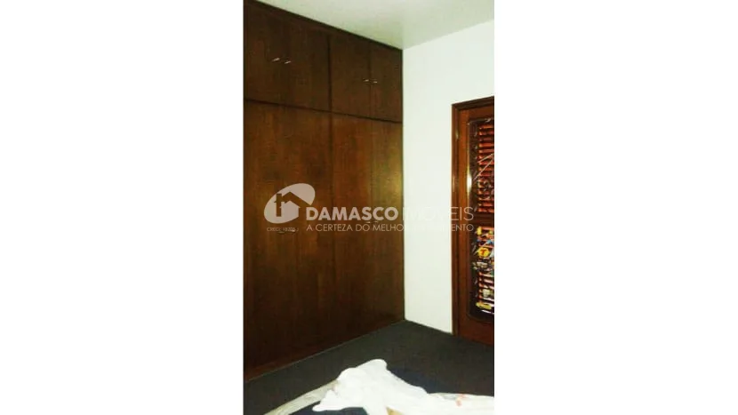 Sobrado à venda 4 Quartos, 4 Suites, 9 Vagas, 800M², Campestre, Santo André - SP