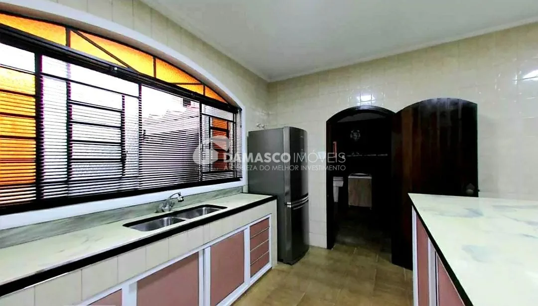 Sobrado à venda 2 Quartos, 1 Suite, 2 Vagas, 238M², Barcelona, São Caetano do Sul - SP