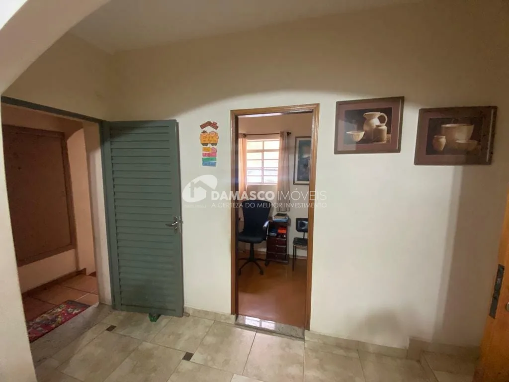 Casa à venda 2 Quartos, 3 Vagas, 258M², Campestre, Santo André - SP