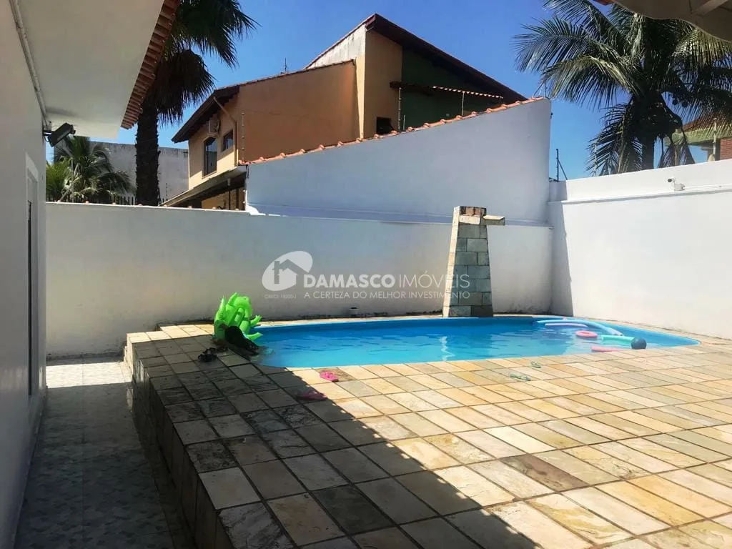 Casa no Litoral à venda 4 Quartos, 1 Suíte, 5 Vagas, 200M², Balneário Gaivotas, Itanhaém - SP