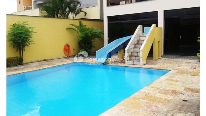 Sobrado à venda 4 Quartos, 4 Suites, 9 Vagas, 800M², Campestre, Santo André - SP