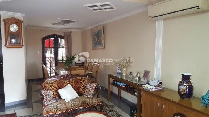 Sobrado à venda 3 Quartos, 3 Suites, 4 Vagas, 210M², Osvaldo Cruz, São Caetano do Sul - SP