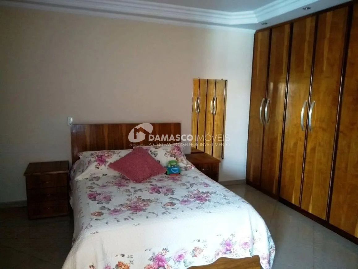 Sobrado à venda 3 Quartos, 1 Suite, 16 Vagas, 572M², Nova Gerty, São Caetano do Sul - SP