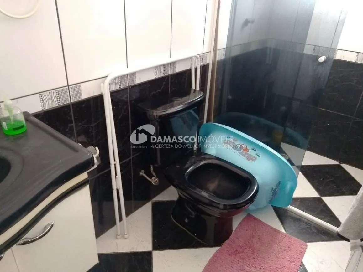 Sobrado à venda 3 Quartos, 3 Suites, 6 Vagas, 325M², Cerâmica, São Caetano do Sul - SP