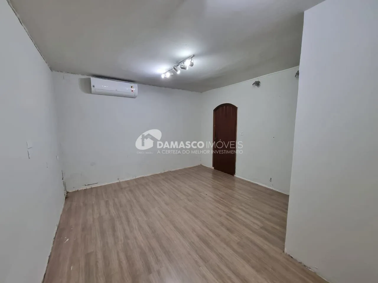 Sobrado para venda, 4 Quartos, 1 Suite, 2 Vagas, Barcelona, São Caetano do Sul - SP