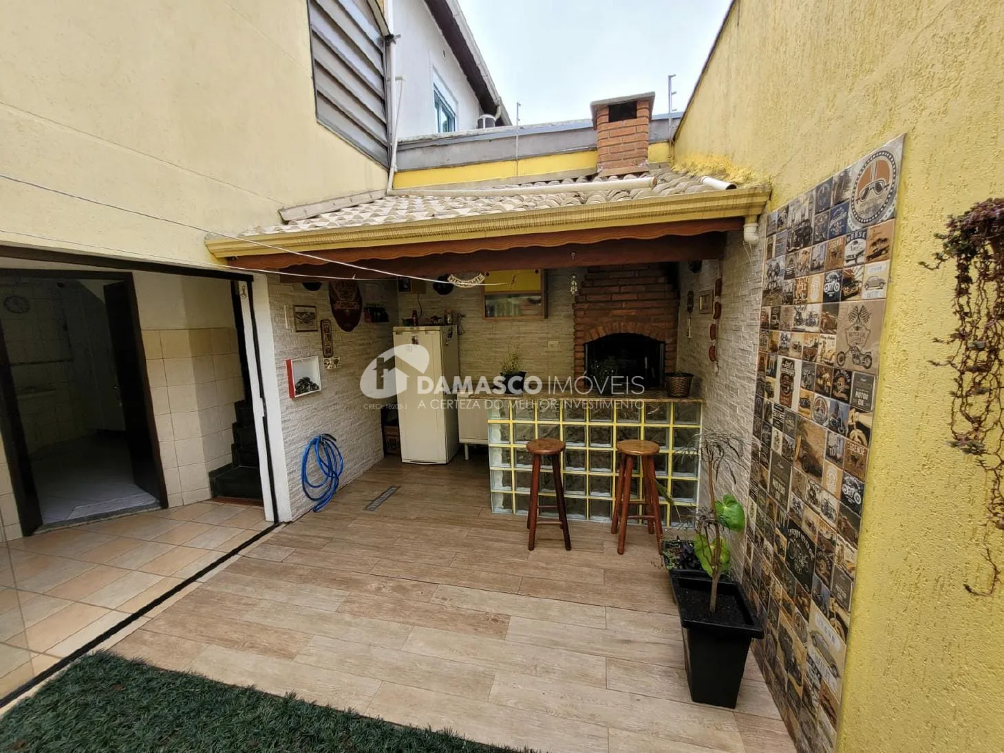 Sobrado à venda 3 Quartos, 1 Suite, 5 Vagas, 297M², Sítio da Figueira, São Paulo - SP