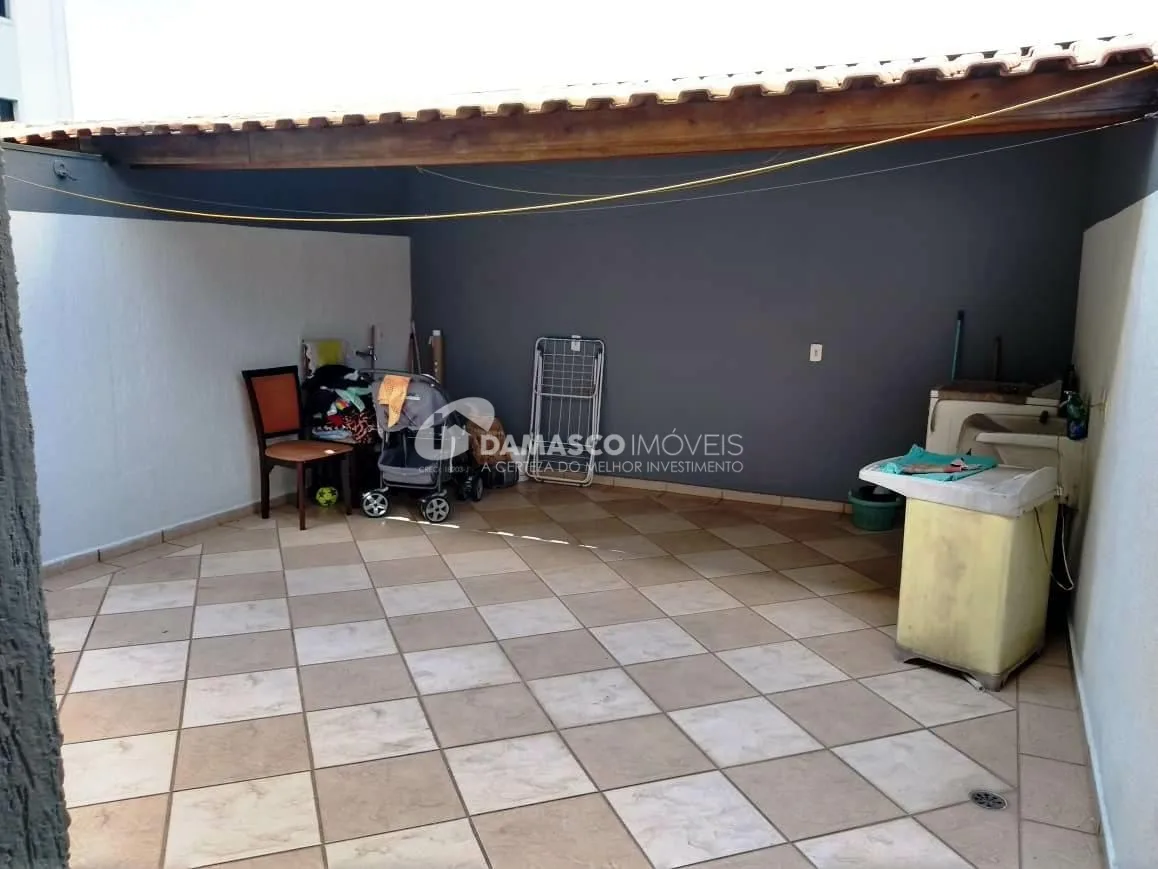 Sobrado à venda 3 Quartos, 3 Suites, 6 Vagas, 325M², Cerâmica, São Caetano do Sul - SP