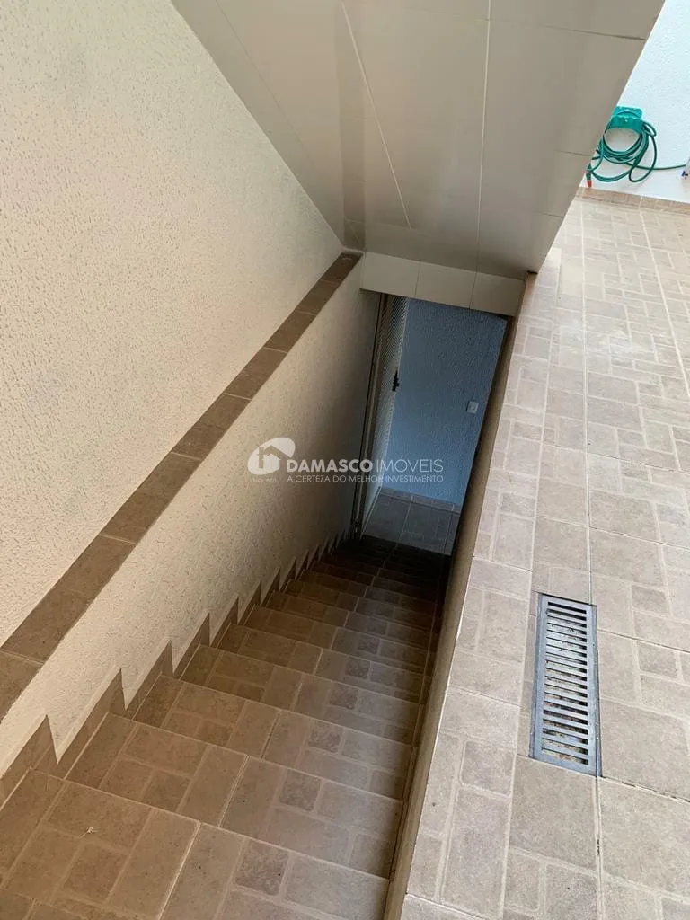 Sobrado à venda 3 Quartos, 1 Suite, 4 Vagas, 383M², Cerâmica, São Caetano do Sul - SP