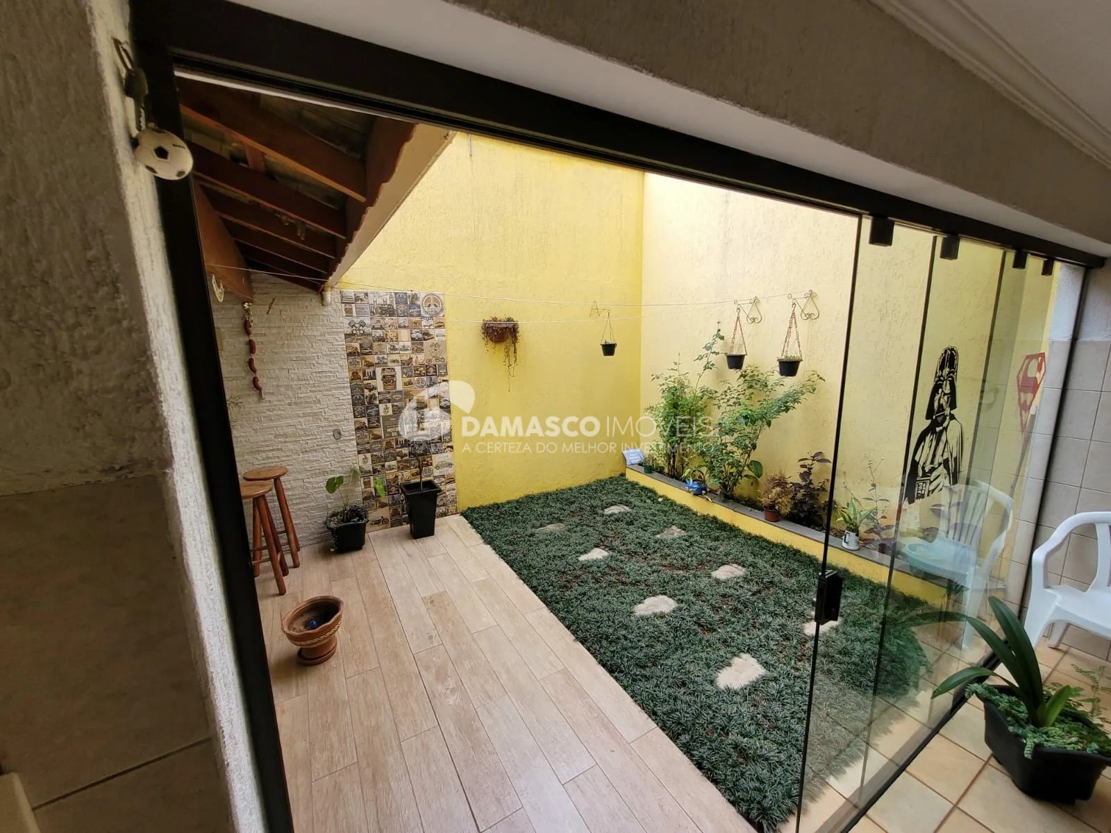 Sobrado à venda 3 Quartos, 1 Suite, 5 Vagas, 297M², Sítio da Figueira, São Paulo - SP