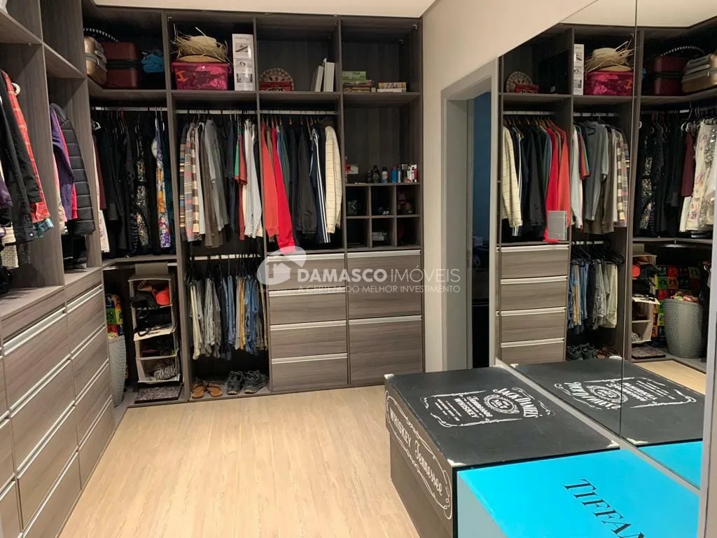 Sobrado à venda 3 Quartos, 1 Suite, 2 Vagas, 120M², Barcelona, São Caetano do Sul - SP
