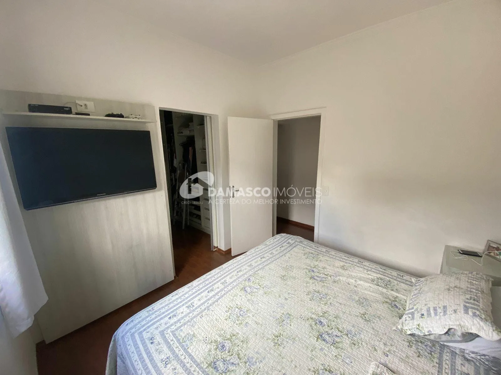Casa à venda 3 Quartos, 1 Suite, 7 Vagas, Barcelona, São Caetano do Sul - SP