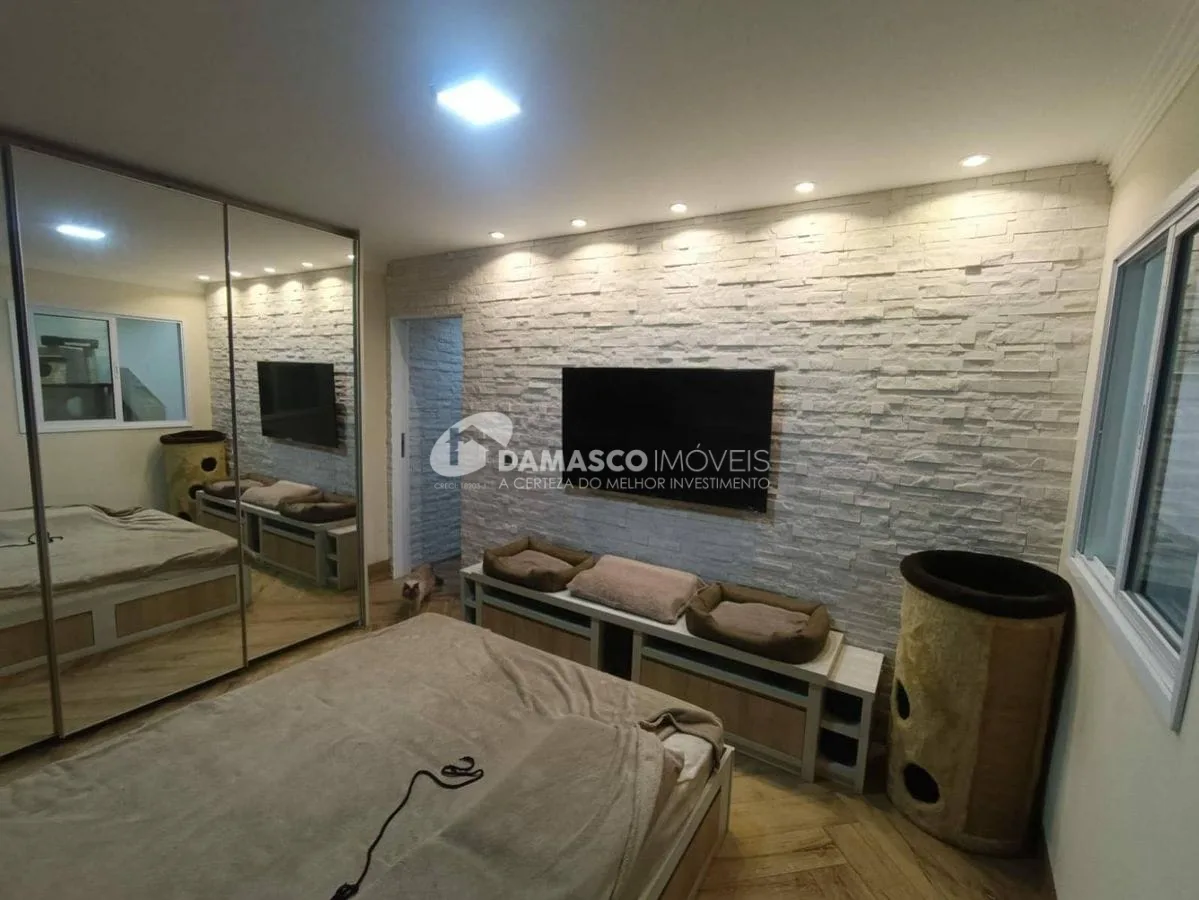 Sobrado à venda 2 Quartos, 2 Suites, 3 Vagas, Fundação, São Caetano do Sul - SP
