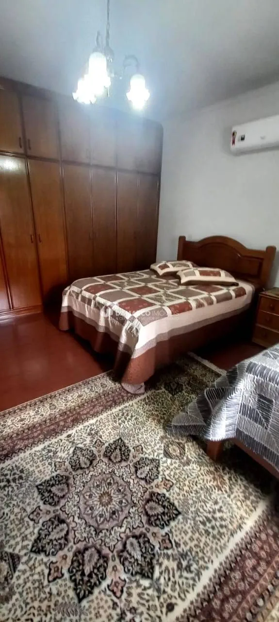 Sobrado à venda 3 Quartos, 1 Suite, 4 Vagas, 280M², Barcelona, São Caetano do Sul - SP