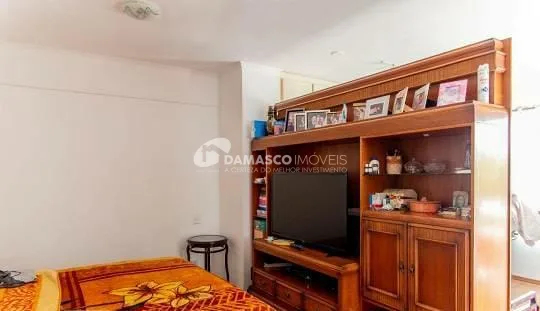 Sobrado à venda 4 Quartos, 4 Suites, 8 Vagas, Jardim, Santo André - SP