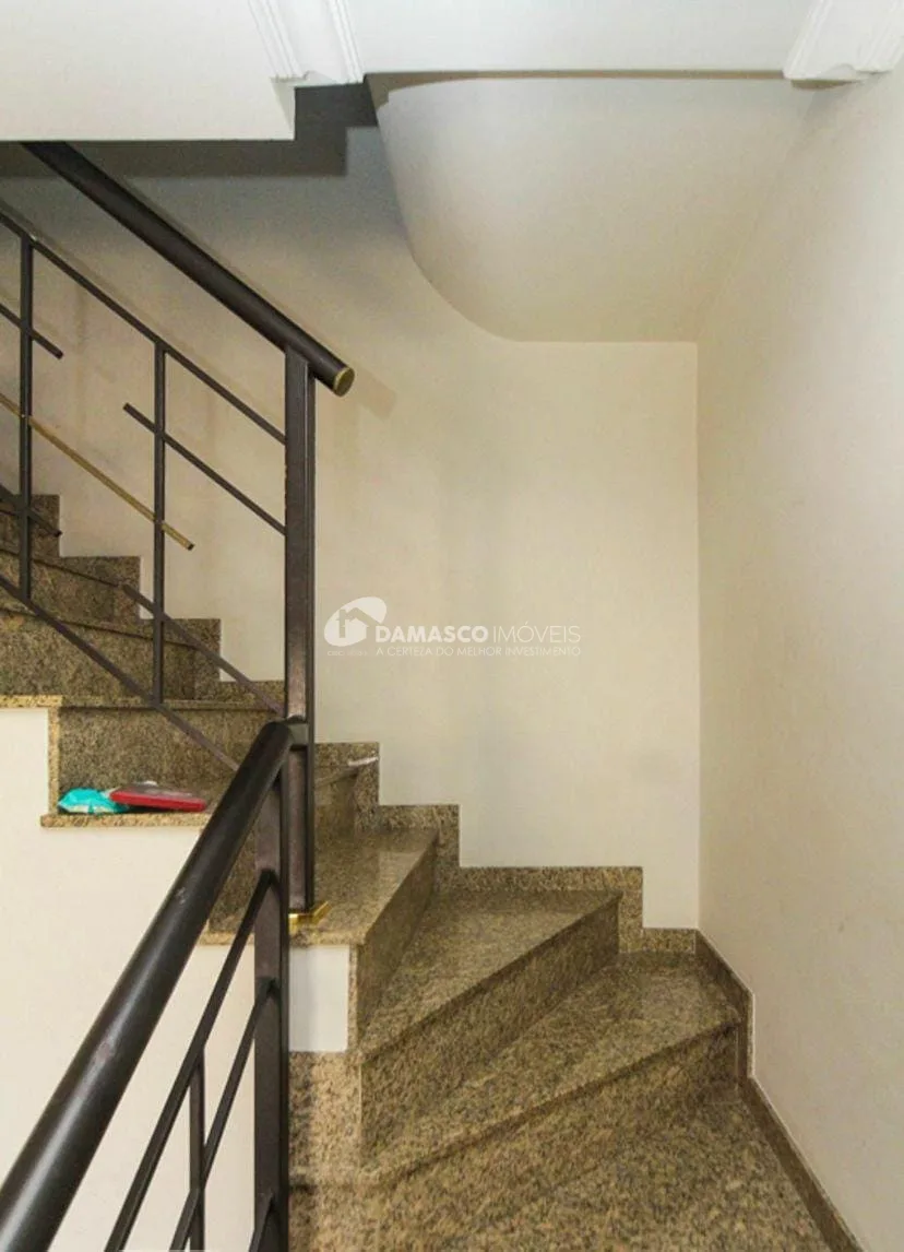 Sobrado à venda 2 Quartos, 2 Suites, 2 Vagas, 238M², Vila Califórnia, São Paulo - SP