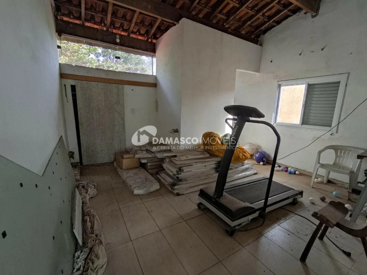 Sobrado à venda 5 Quartos, 4 Suites, 5 Vagas, 252M², Sítio da Figueira, São Paulo - SP